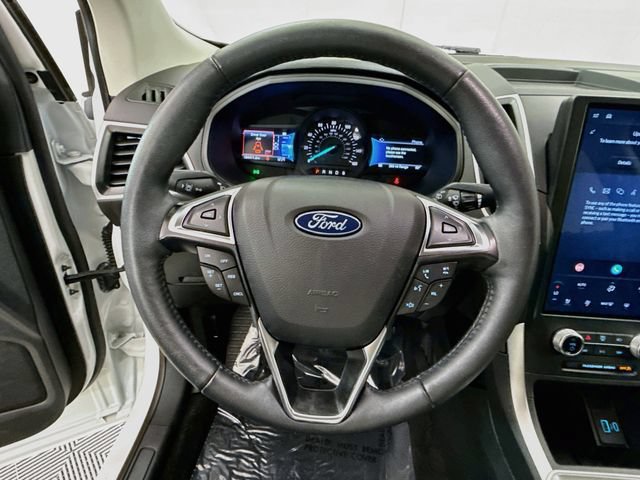 Certified 2024 Ford Edge SEL w/ Convenience Package AWD/4WD image 11