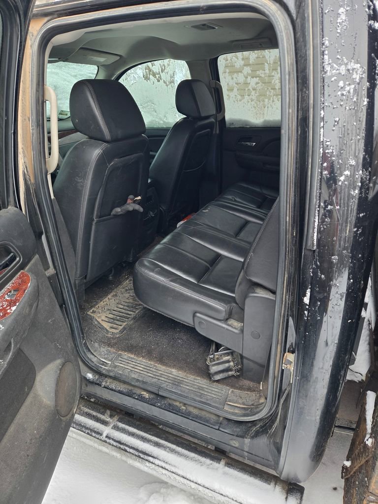 Used 2009 Chevrolet Silverado 2500 LTZ w/ Suspension Package, Off-Road image 19