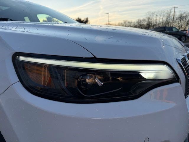 Used 2019 Jeep Cherokee Limited w/ Luxury Group image 10