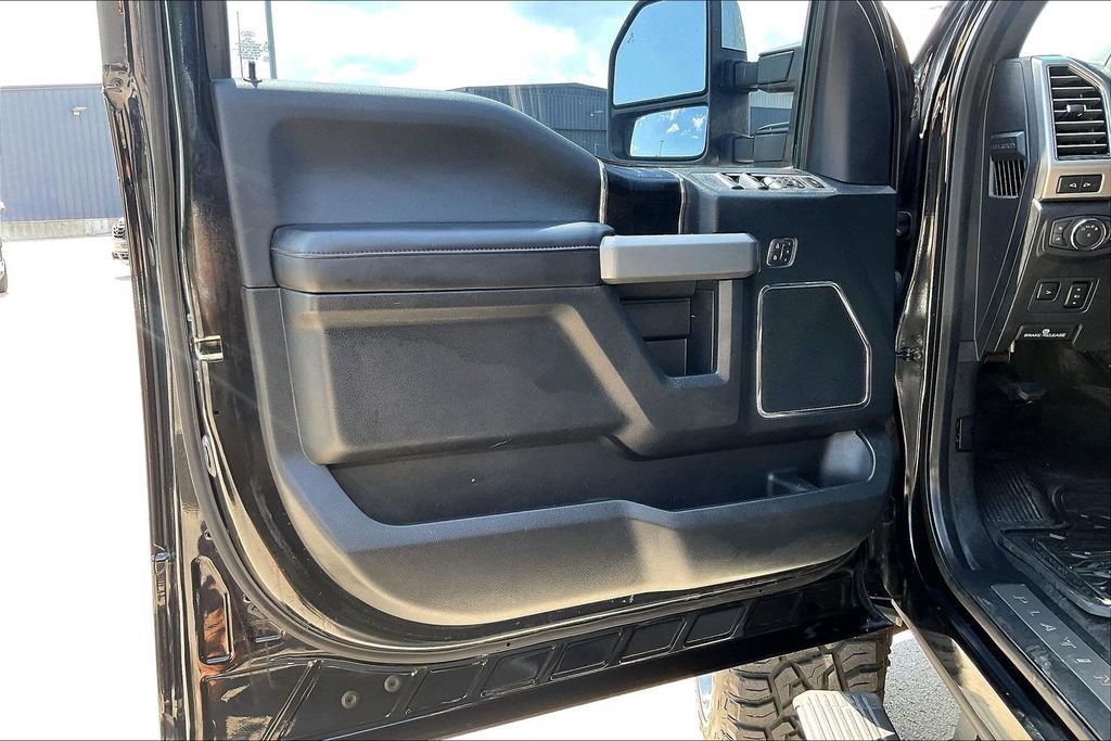 Used 2019 Ford F350 Platinum w/ Platinum Ultimate Package AWD/4WD image 21