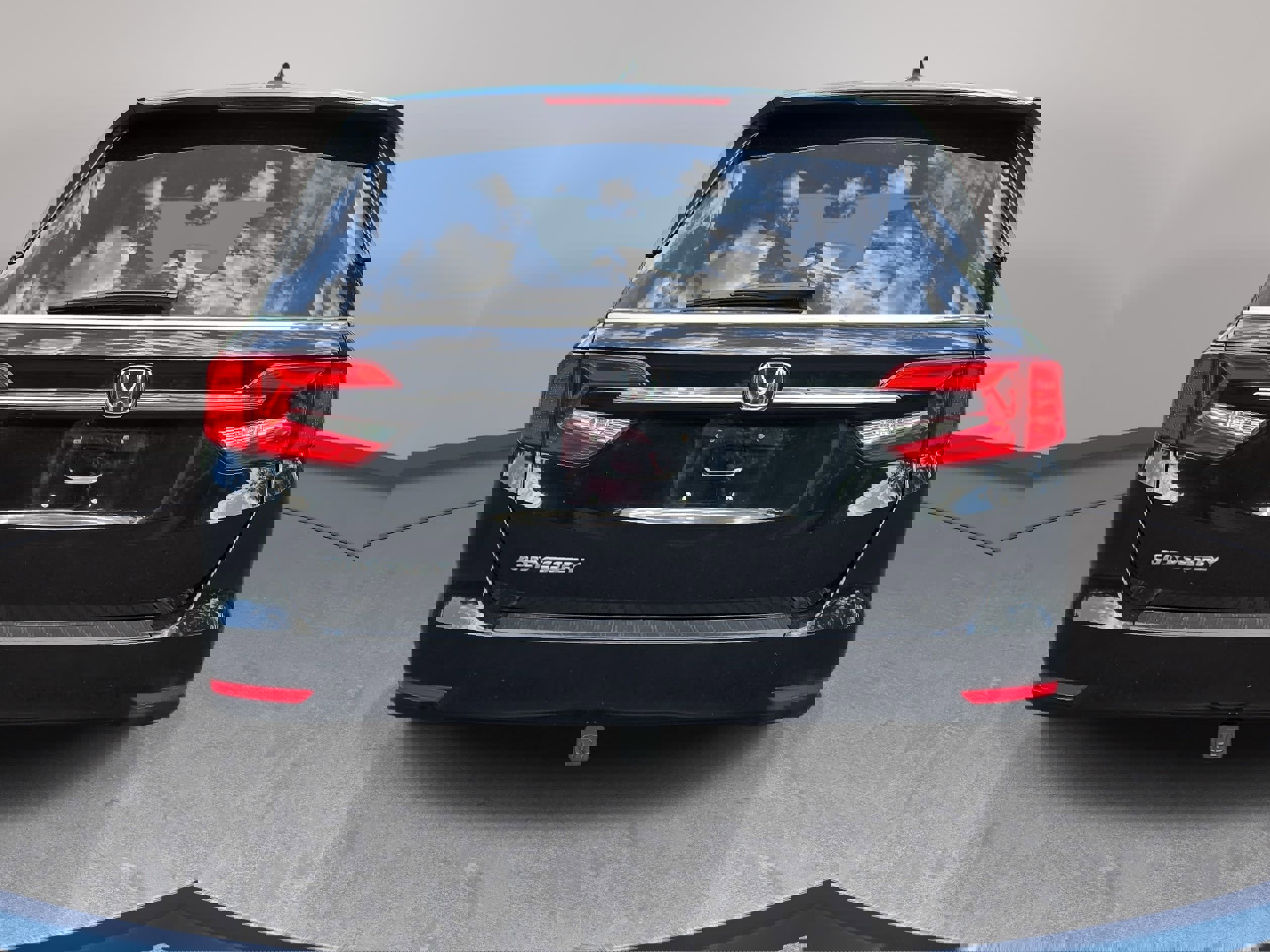 Used 2024 Honda Odyssey EX-L image 6