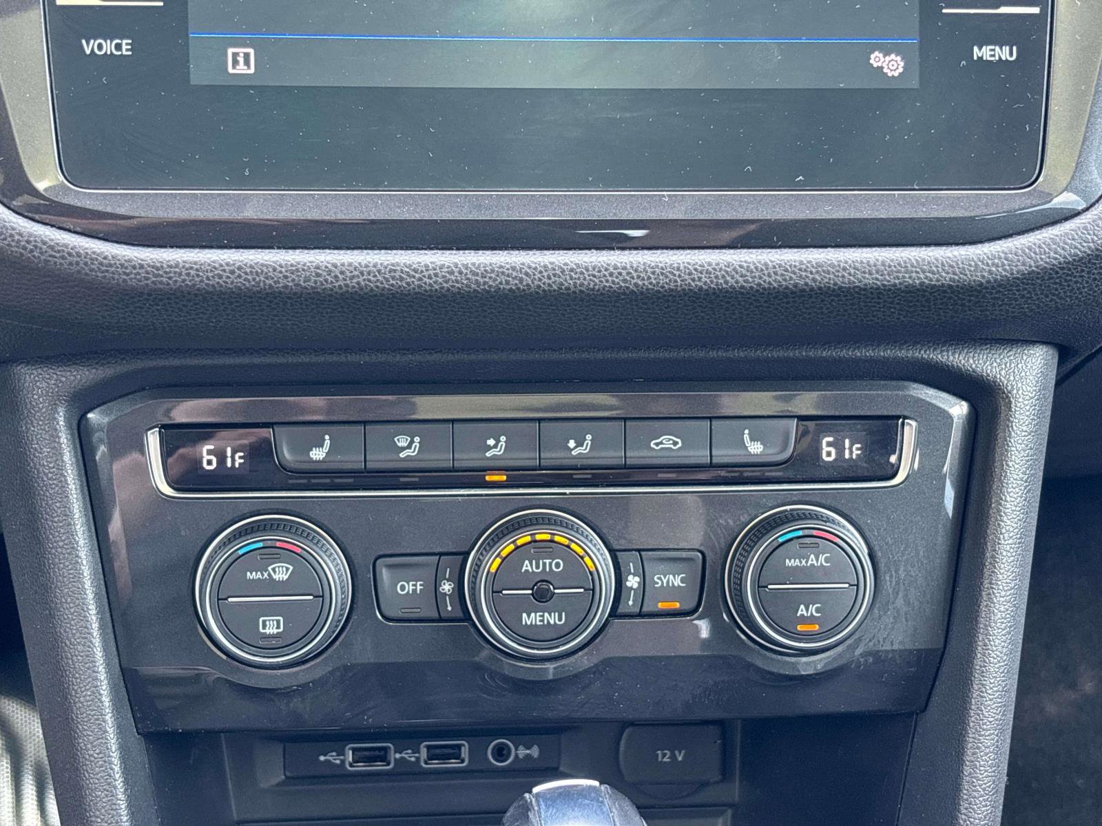 Used 2019 Volkswagen Tiguan SEL AWD/4WD image 26