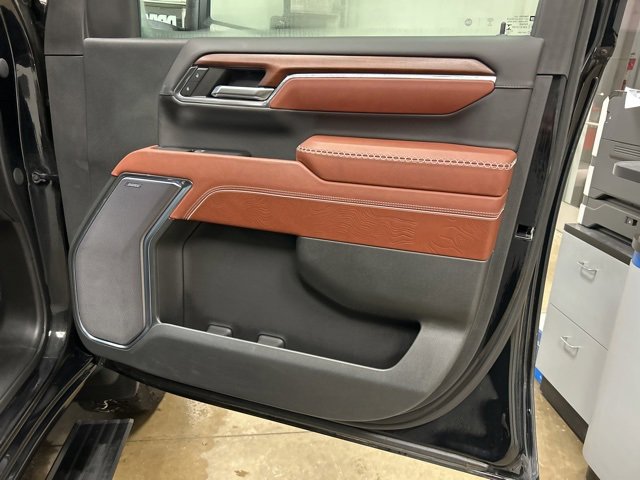 Used 2024 GMC Sierra 3500 Denali Ultimate image 29