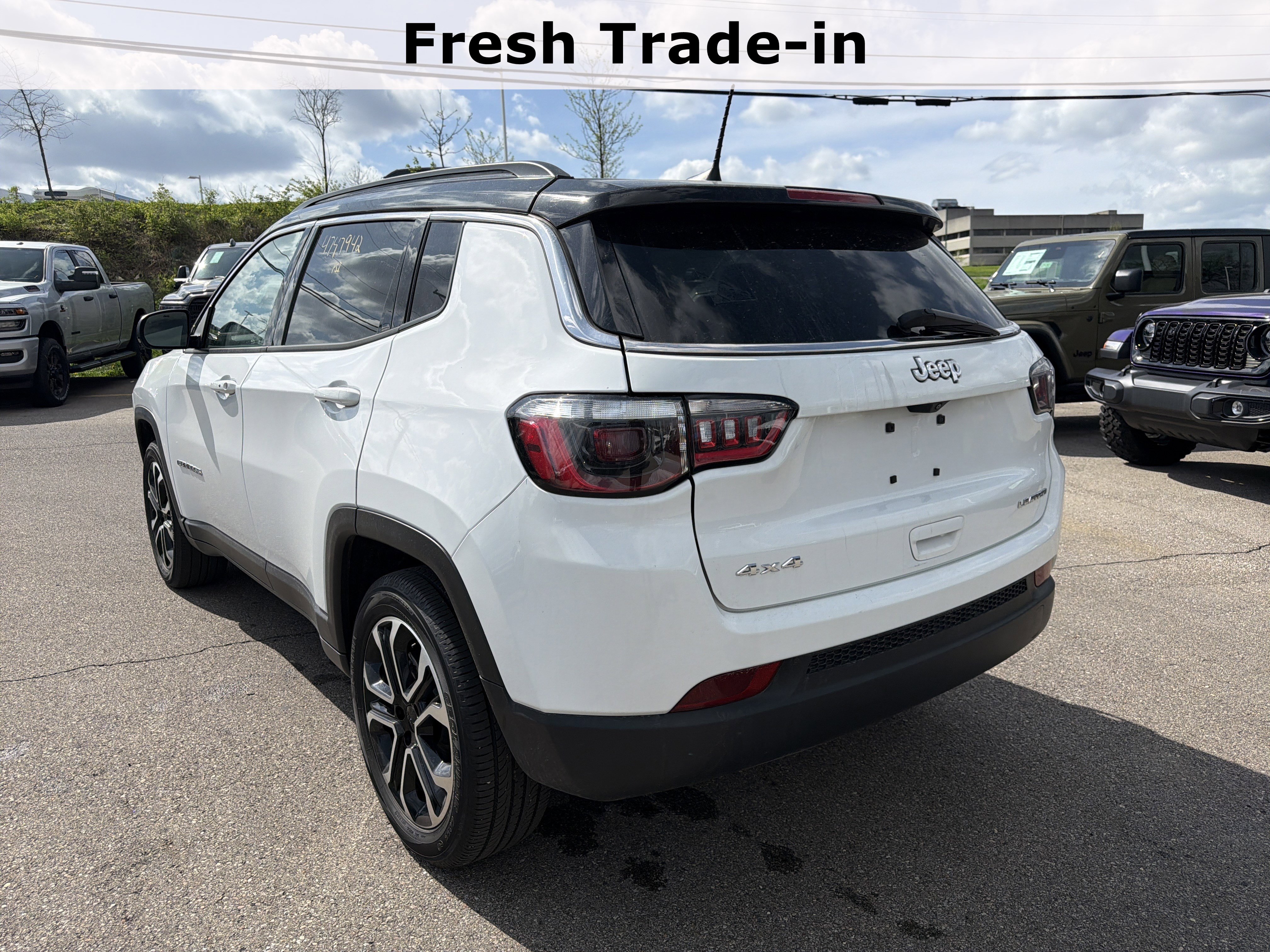 Used 2022 Jeep Compass Limited w/ Sun and Sound Group image 9