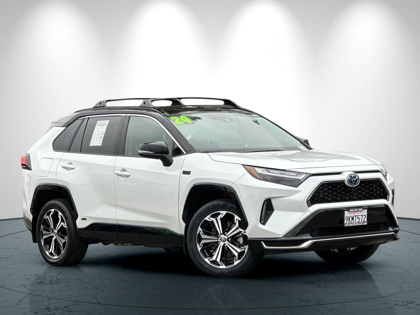 Used 2024 Toyota RAV4 XSE w/ Premium Package AWD/4WD image 2
