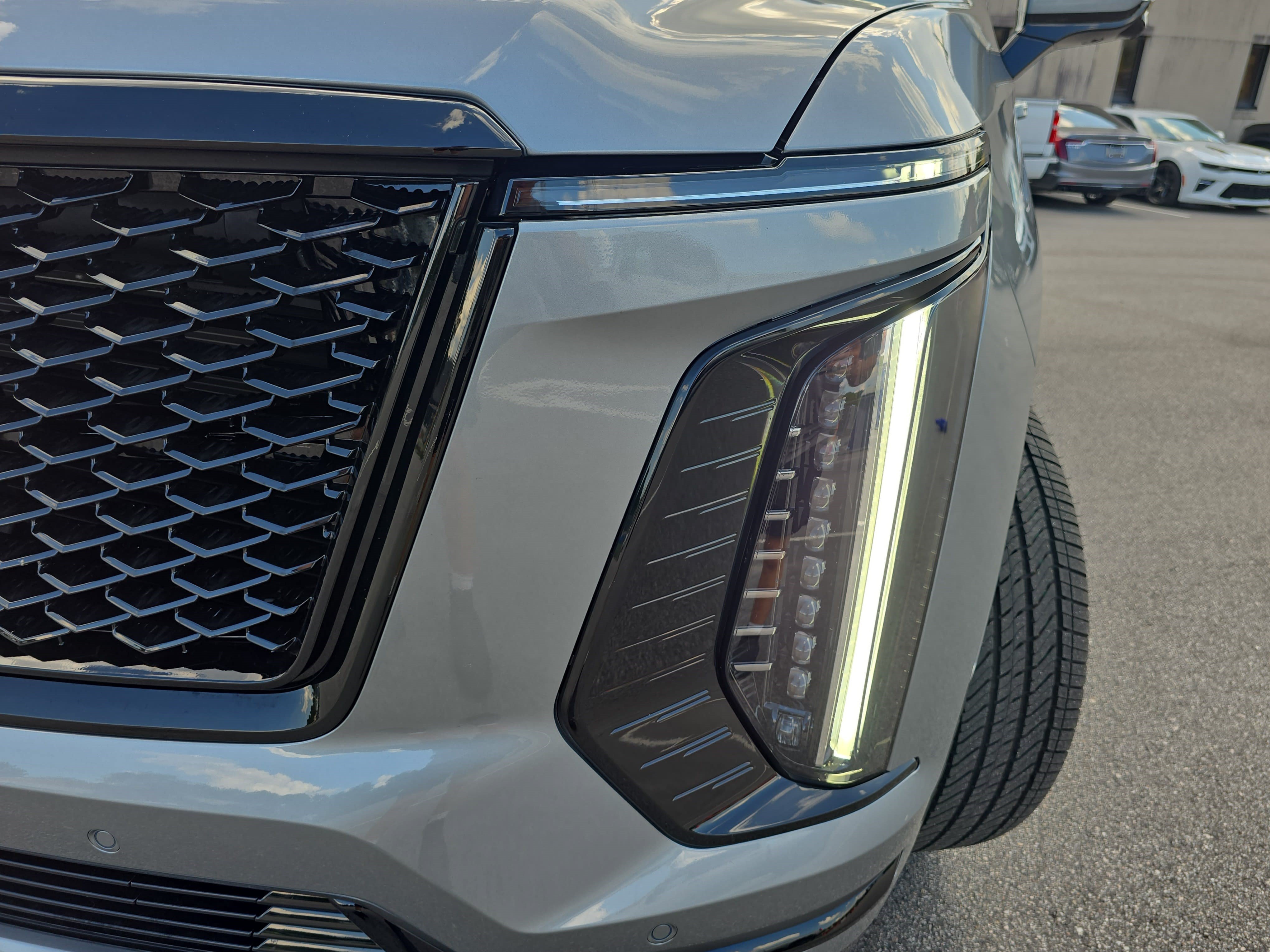 Certified 2026 Cadillac Escalade ESV Sport w/ Touring Package AWD/4WD image 33