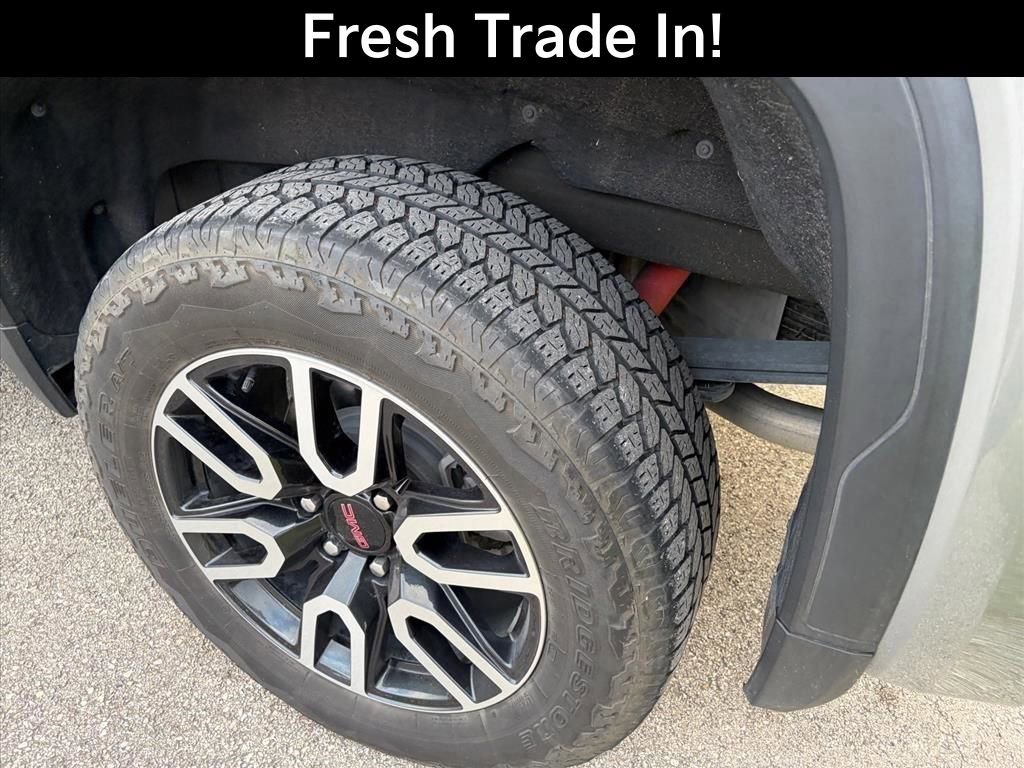 Used 2024 GMC Sierra 1500 AT4 w/ Technology Package image 5