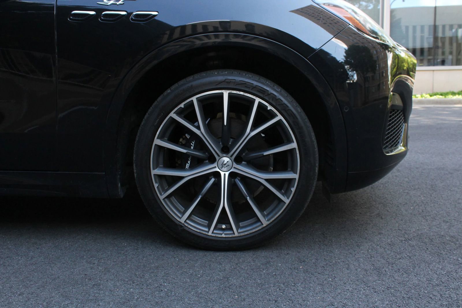 Used 2023 Maserati Grecale GT AWD/4WD image 4