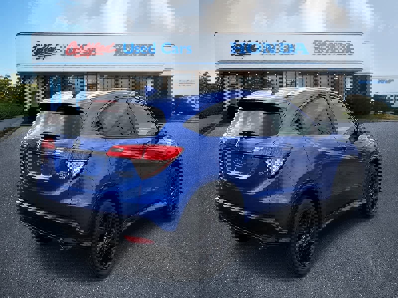 Used 2021 Honda HR-V Sport image 5