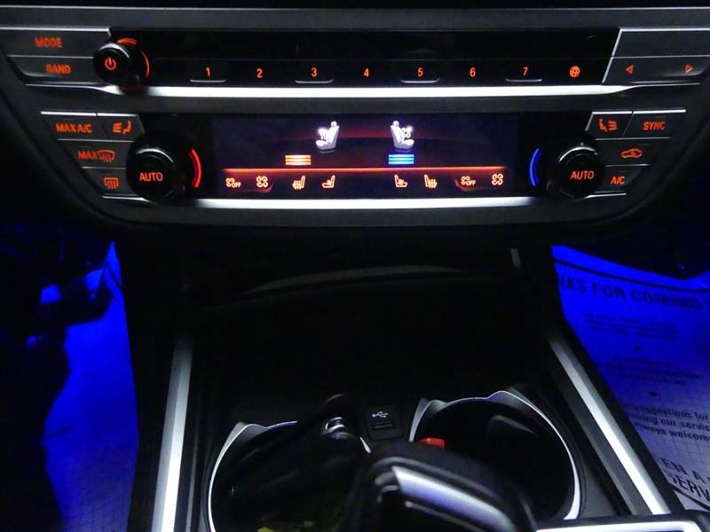 Used 2022 BMW 750i xDrive w/ Executive Package AWD/4WD image 18
