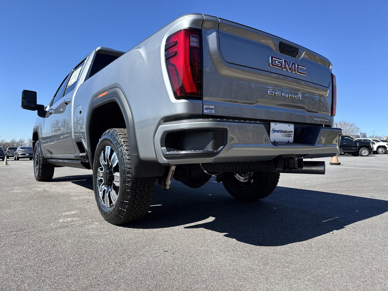 New 2025 GMC Sierra 2500 Denali w/ Denali Reserve Package image 8