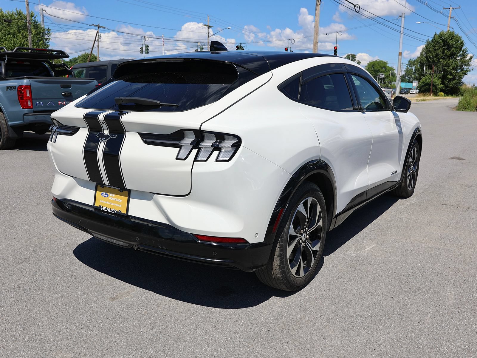 Certified 2021 Ford Mustang Mach-E Premium AWD/4WD image 7