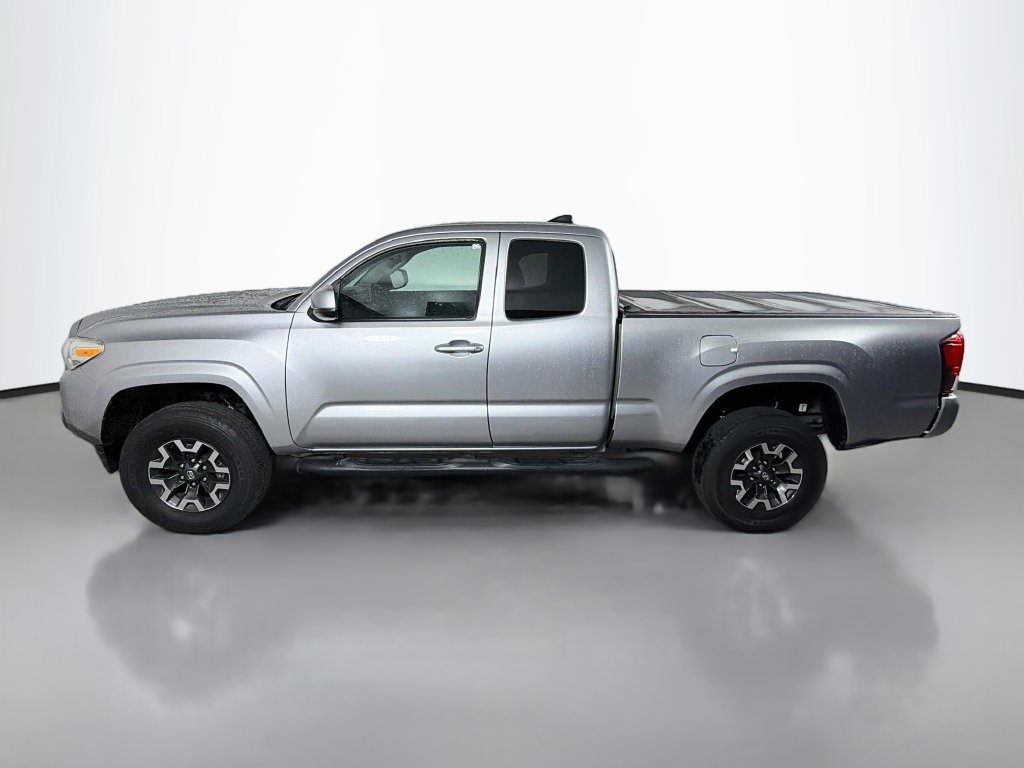 Used 2021 Toyota Tacoma SR RWD image 9