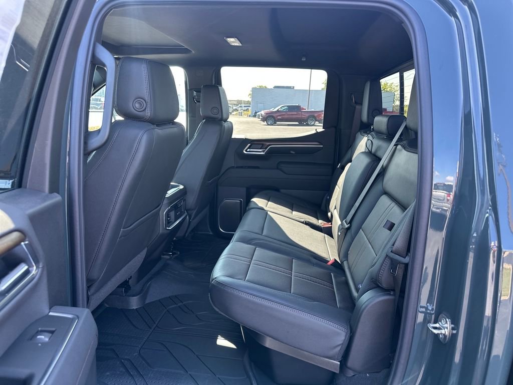 New 2026 Chevrolet Silverado 1500 High Country w/ High Country Premium Package image 16