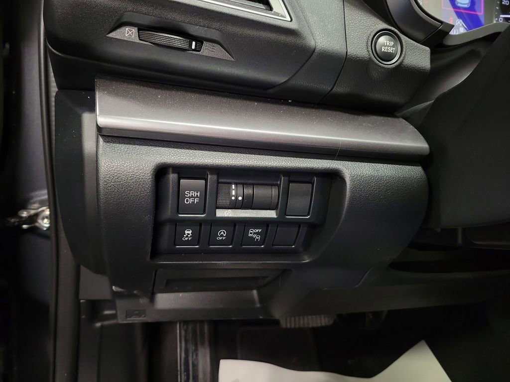 Used 2023 Subaru Crosstrek 2.5i Limited w/ Moonroof Package image 24