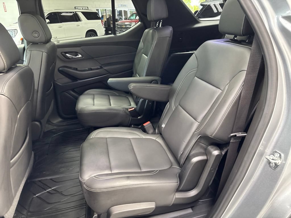 Used 2023 Chevrolet Traverse LT w/ LT Premium Package AWD/4WD image 46