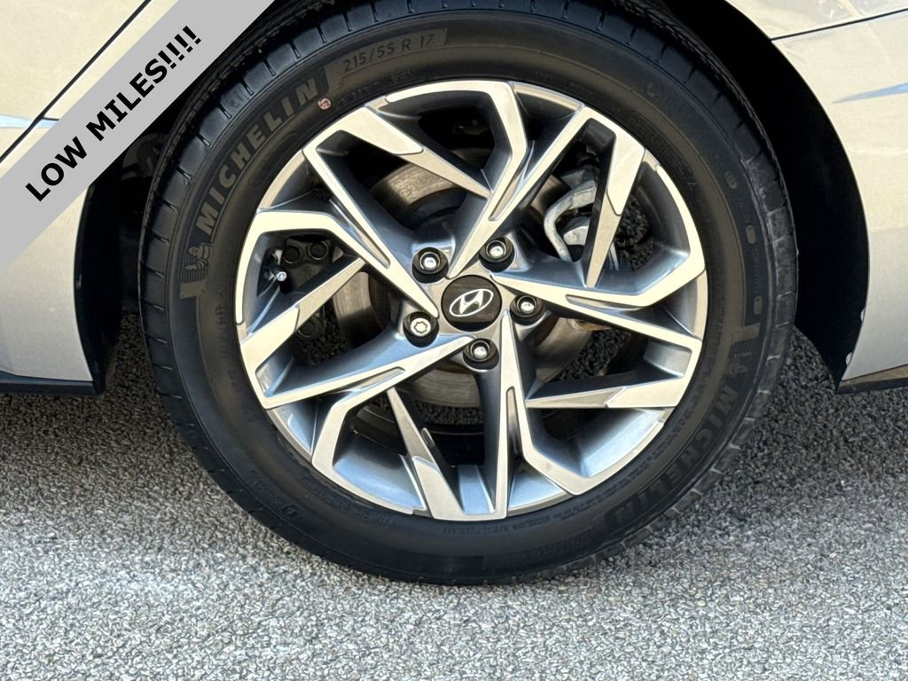Certified 2021 Hyundai Sonata SEL w/ Cargo Package image 9