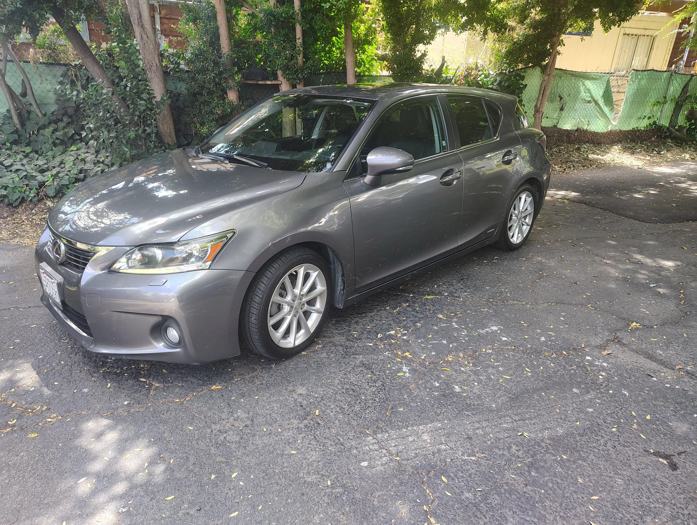 Used 2012 Lexus CT 200h Premium w/ Leather Pkg FWD image 1