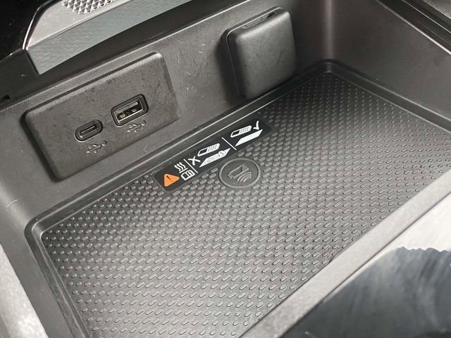 Used 2025 Buick Envision Sport Touring image 30