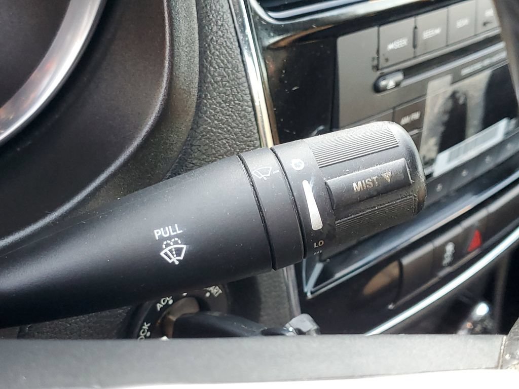 Used 2013 Chrysler 200 Touring FWD image 24