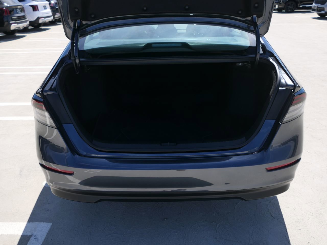 Used 2025 Honda Accord LX image 24