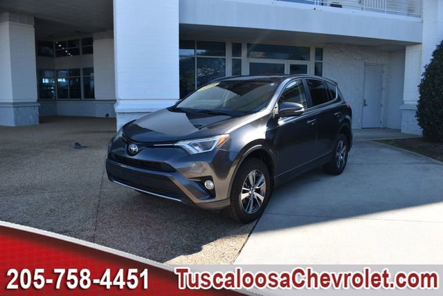 Used 2018 Toyota RAV4 XLE image 5