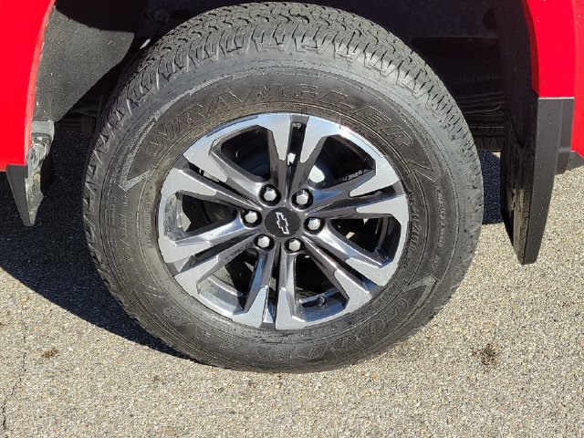 Used 2018 Chevrolet Colorado Z71 AWD/4WD image 7