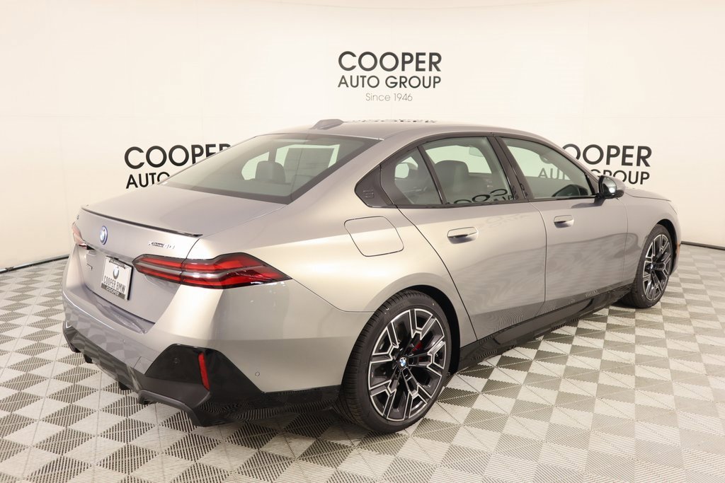 New 2025 BMW i5 xDrive40 w/ M Sport Package image 22