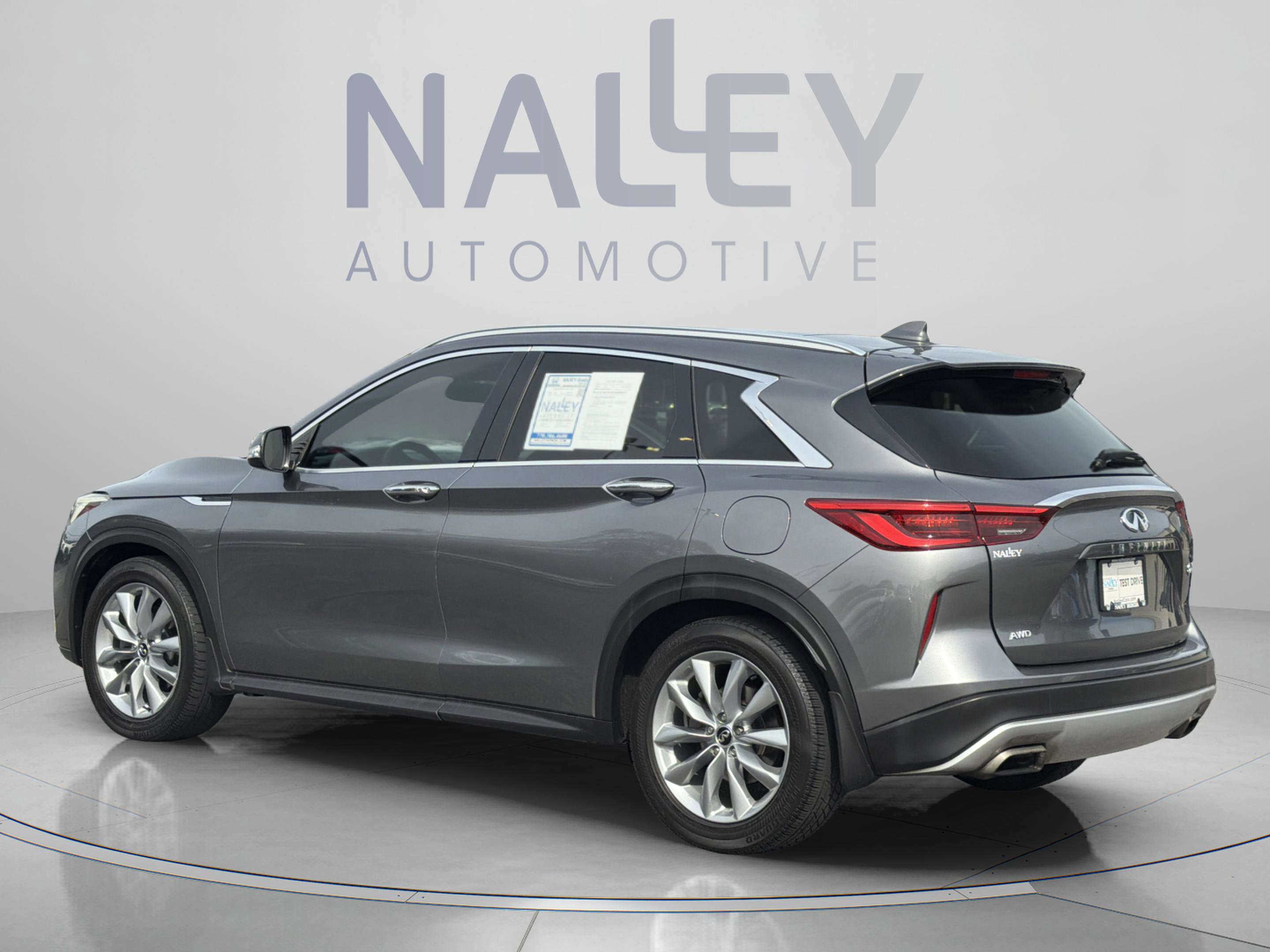 Used 2019 INFINITI QX50 Luxe w/ Navigation Package AWD/4WD image 3