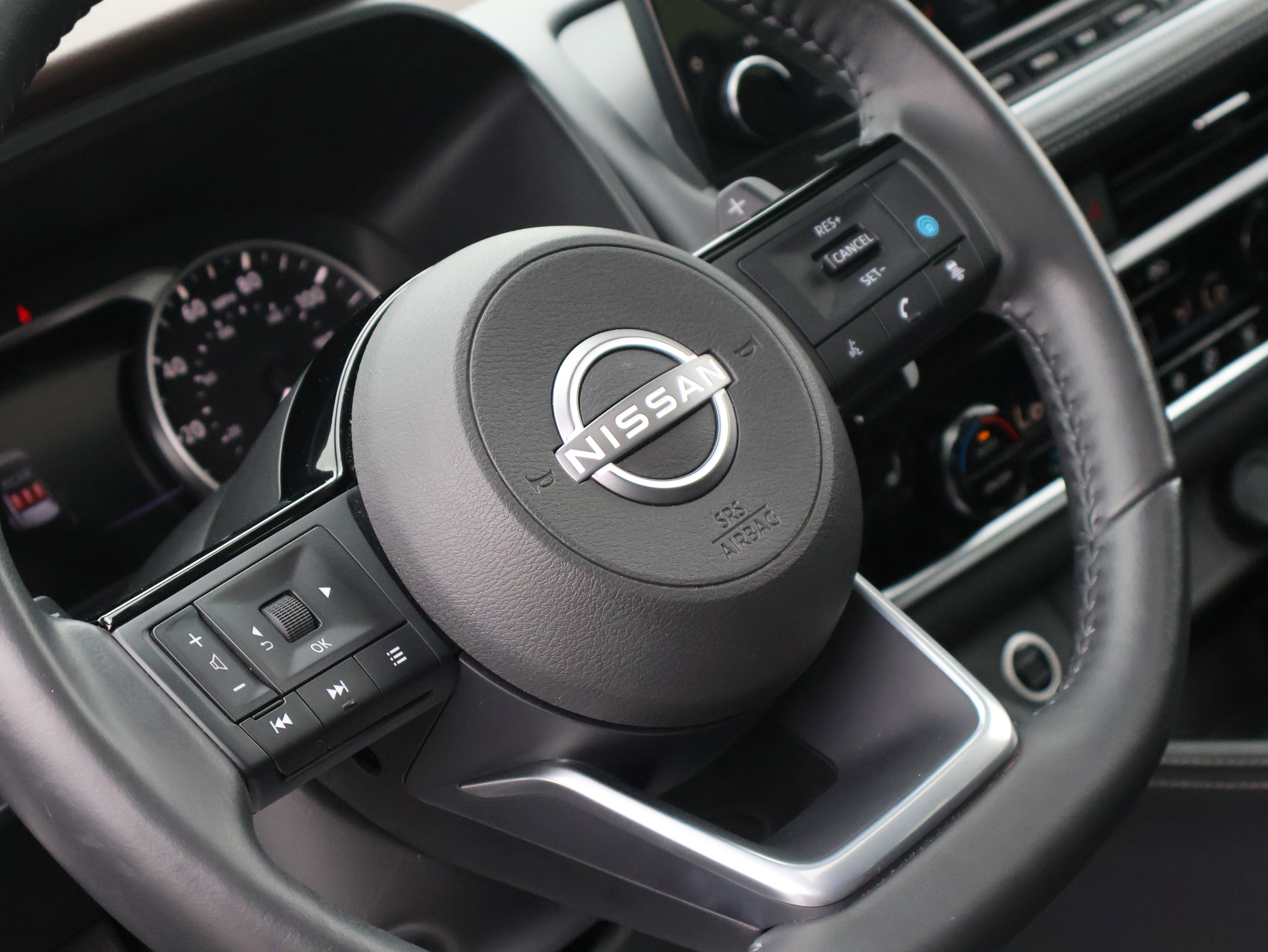 Used 2023 Nissan Rogue SL w/ SL Premium Package AWD/4WD image 23