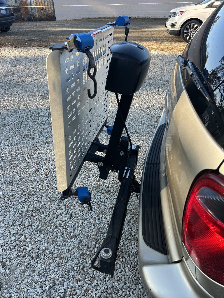 Used 2005 Chrysler Town & Country LX w/ Popular Equipment Group I image 7