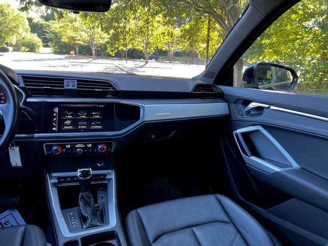 Used 2021 Audi Q3 2.0T Premium image 33