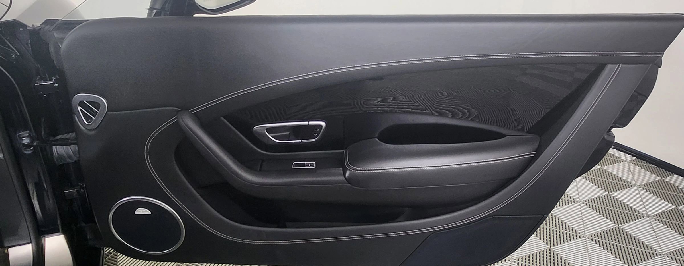 Used 2016 Bentley Continental GT image 31