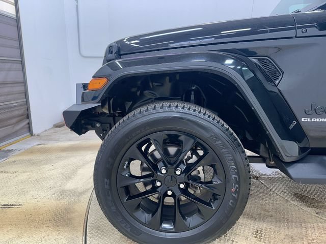 Used 2022 Jeep Gladiator Overland AWD/4WD image 20