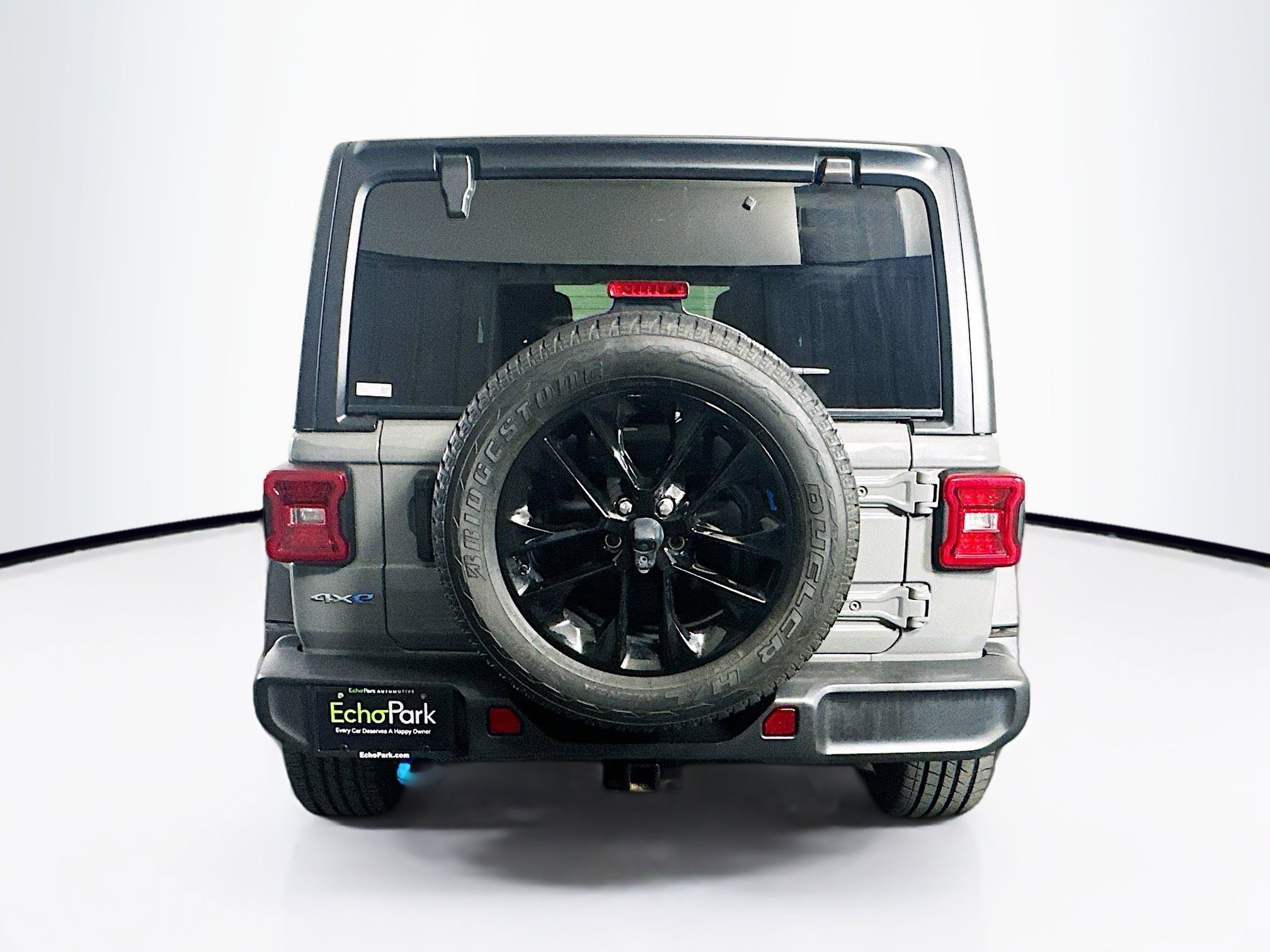 Used 2022 Jeep Wrangler Sahara w/ Cold Weather Group image 7