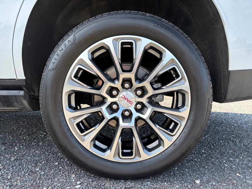 Used 2026 GMC Yukon Denali w/ Sun & Power Step Package AWD/4WD image 7