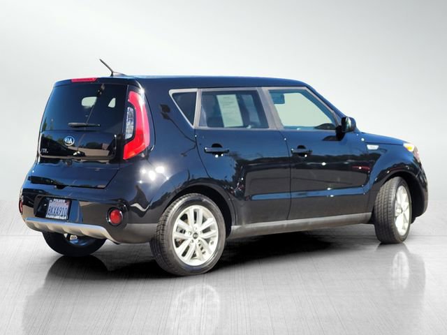 Used 2018 Kia Soul + image 4