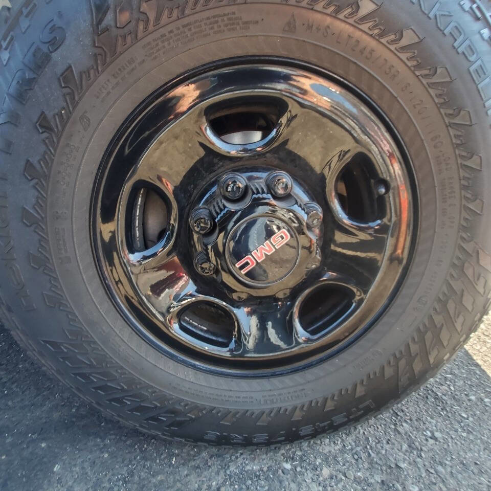 Used 2015 GMC Savana 2500 image 24