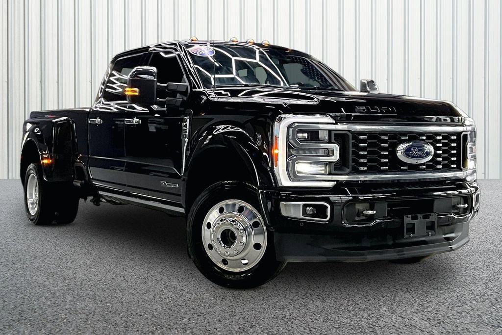 Used 2023 Ford F450 Platinum w/ FX4 Off-Road Package AWD/4WD image 1