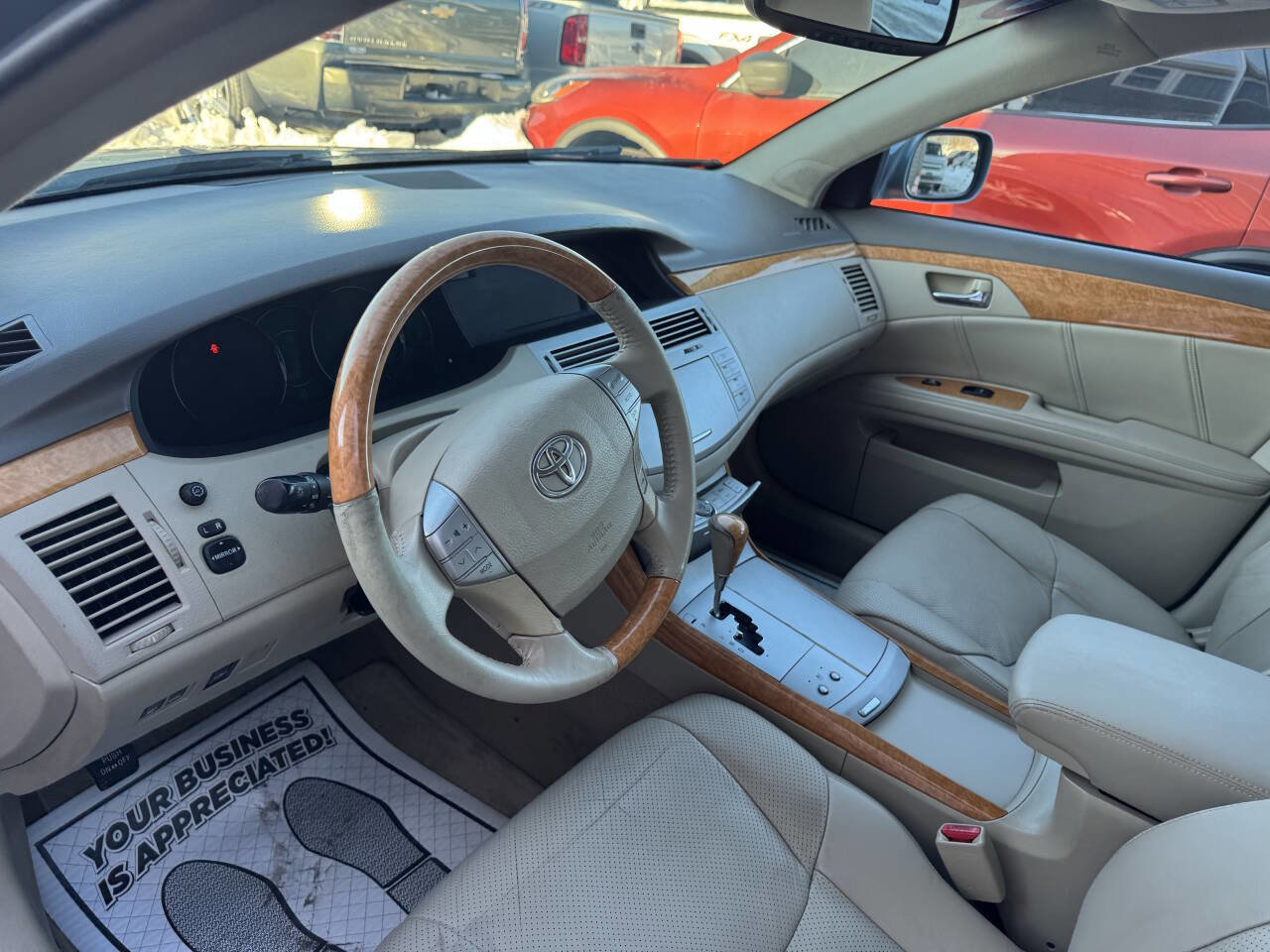 Used 2006 Toyota Avalon Limited image 33