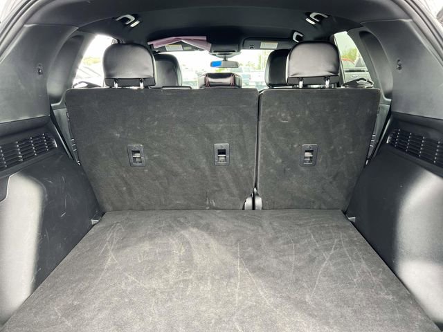 Certified 2025 Ford Escape ST-Line AWD/4WD image 7
