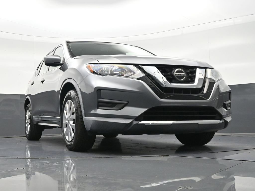 Used 2018 Nissan Rogue S image 29