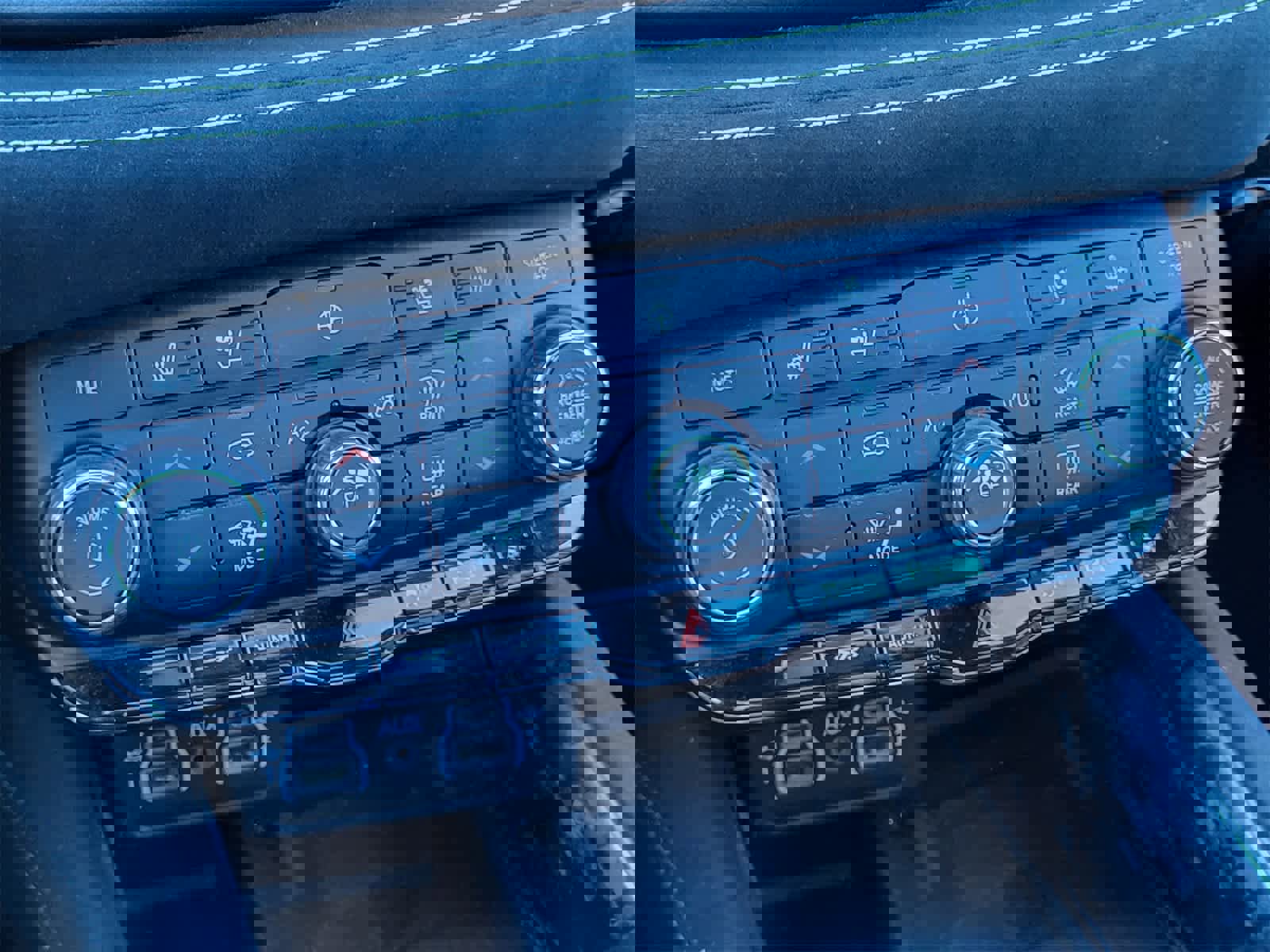 Used 2021 Dodge Durango SRT Hellcat w/ Premium Interior Group image 16