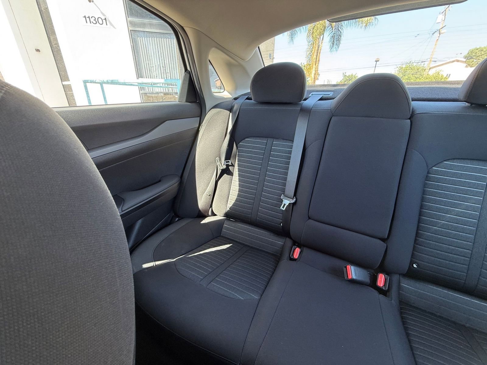 Used 2025 Kia K5 LXS image 36