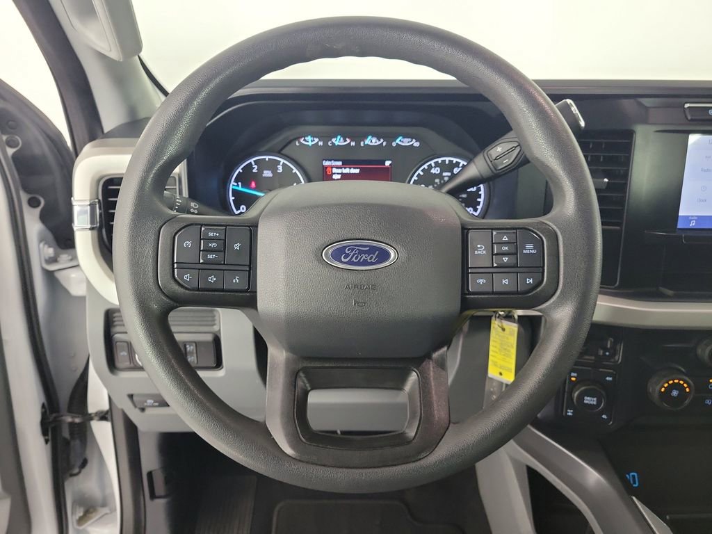 Used 2023 Ford F250 XLT w/ FX4 Off-Road Package AWD/4WD image 17