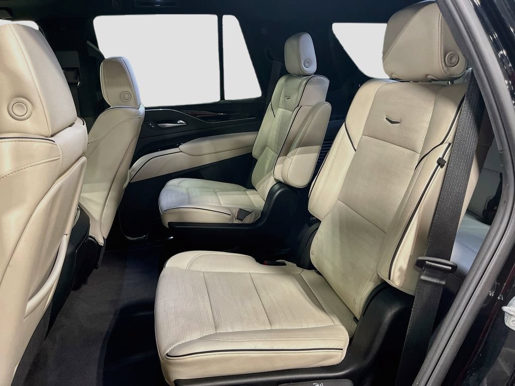 Certified 2024 Cadillac Escalade Sport RWD image 32