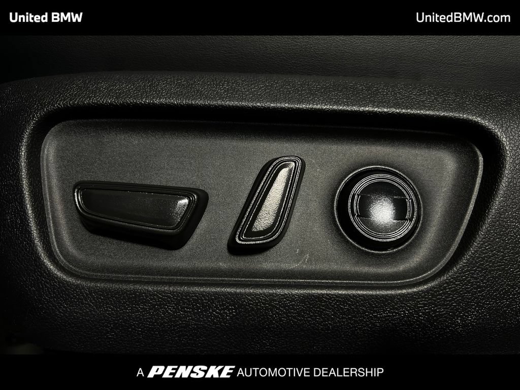 Used 2026 Toyota RAV4 XSE w/ Panoramic Sun Roof Package AWD/4WD image 8