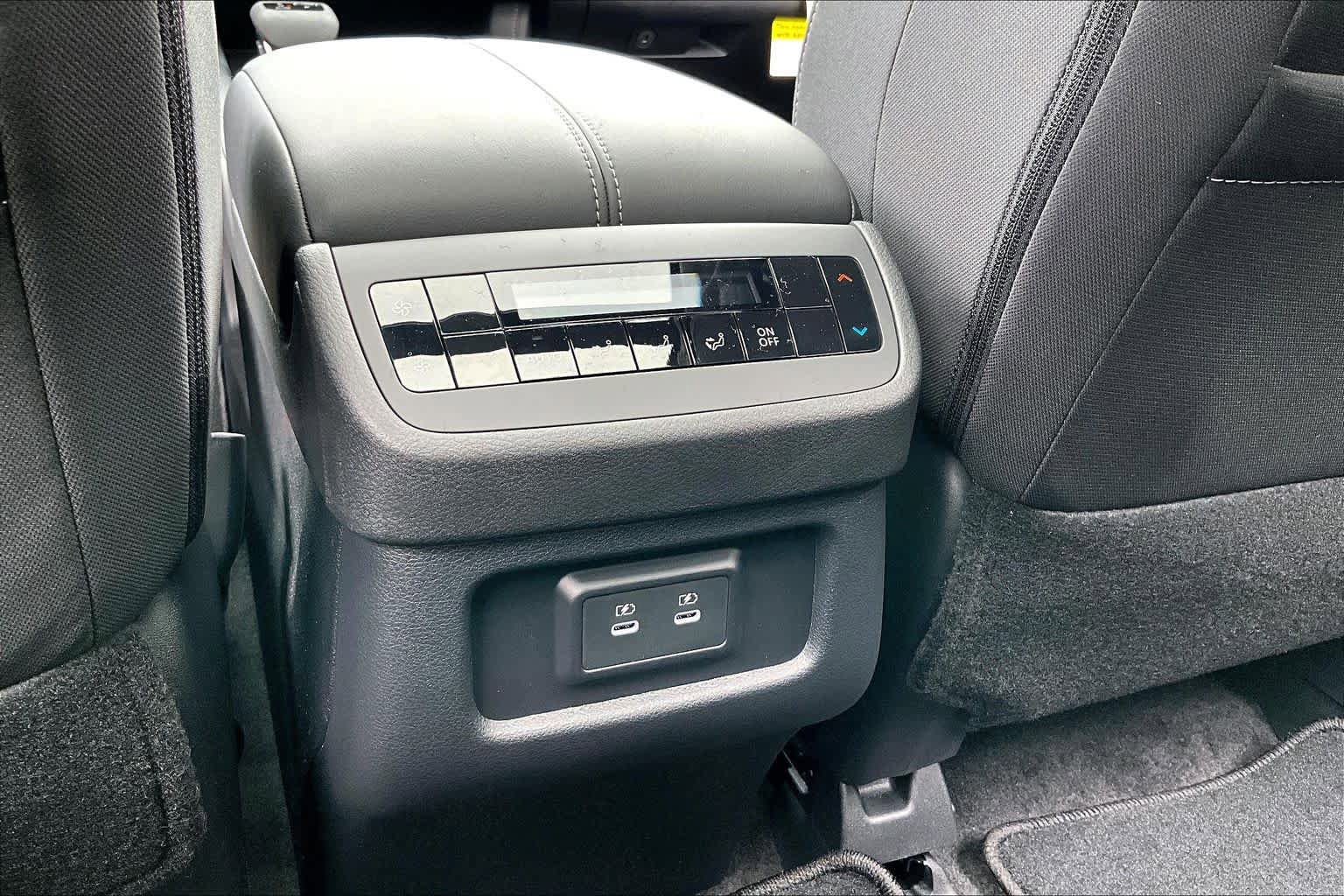 New 2026 Nissan Pathfinder SV w/ SV Premium Package FWD image 19