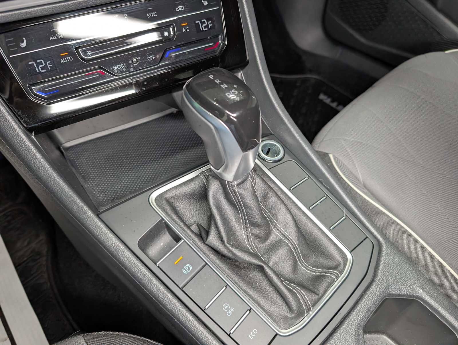 Used 2025 Volkswagen Jetta Sport image 26