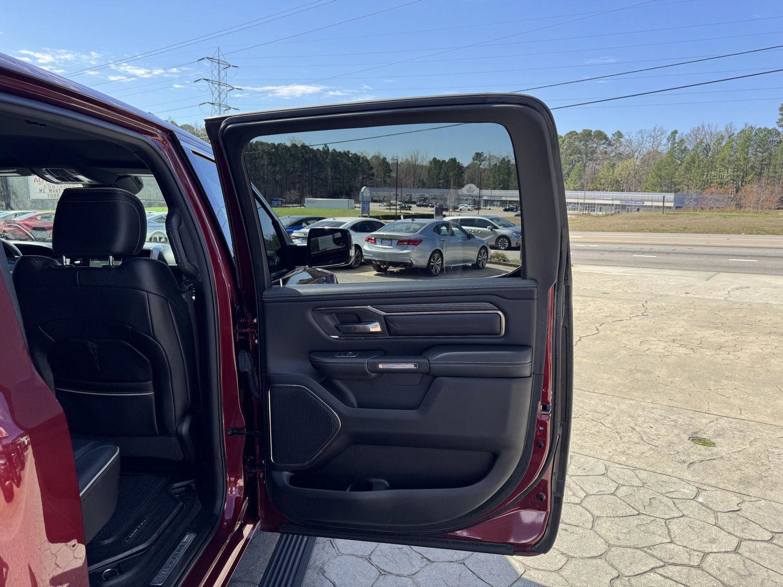 Used 2021 RAM 1500 Limited w/ Body Color Bumper Group image 14